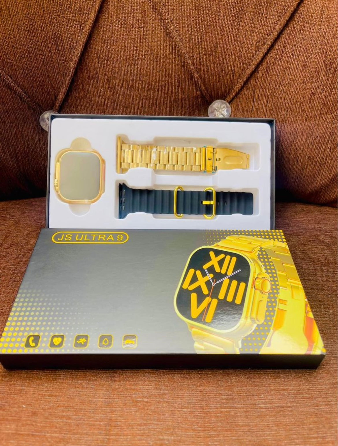 24K GOLDEN APPLE SMART WATCH JS ULTRA 9 | 2 STRAPS BT CALLING SMART WATCH